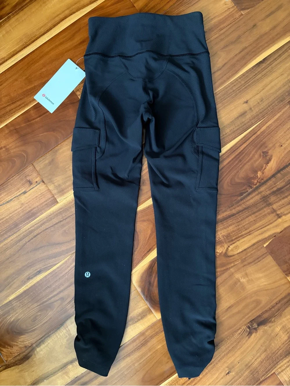 Lululemon Athletica Trail Trekker high rise black cargo Leggings size 4 NWT